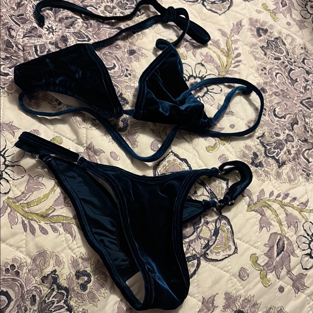 Elegant Deep Blue Velvet Bikini Set